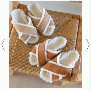 Brand new with tags Jenni Kayne Shearling-Lined Crossover Sandal